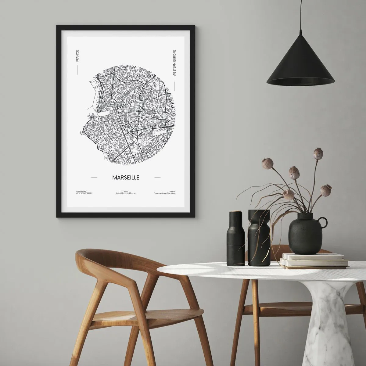 Poster in einem schwarzem Rahmen - Minimalistische Karte von Marseille in einem Kreis - 50x70cm - Anatomie von Marseille - Moderne Wanddekoration für Wohnzimmer und Schlafzimmer ARTTOR