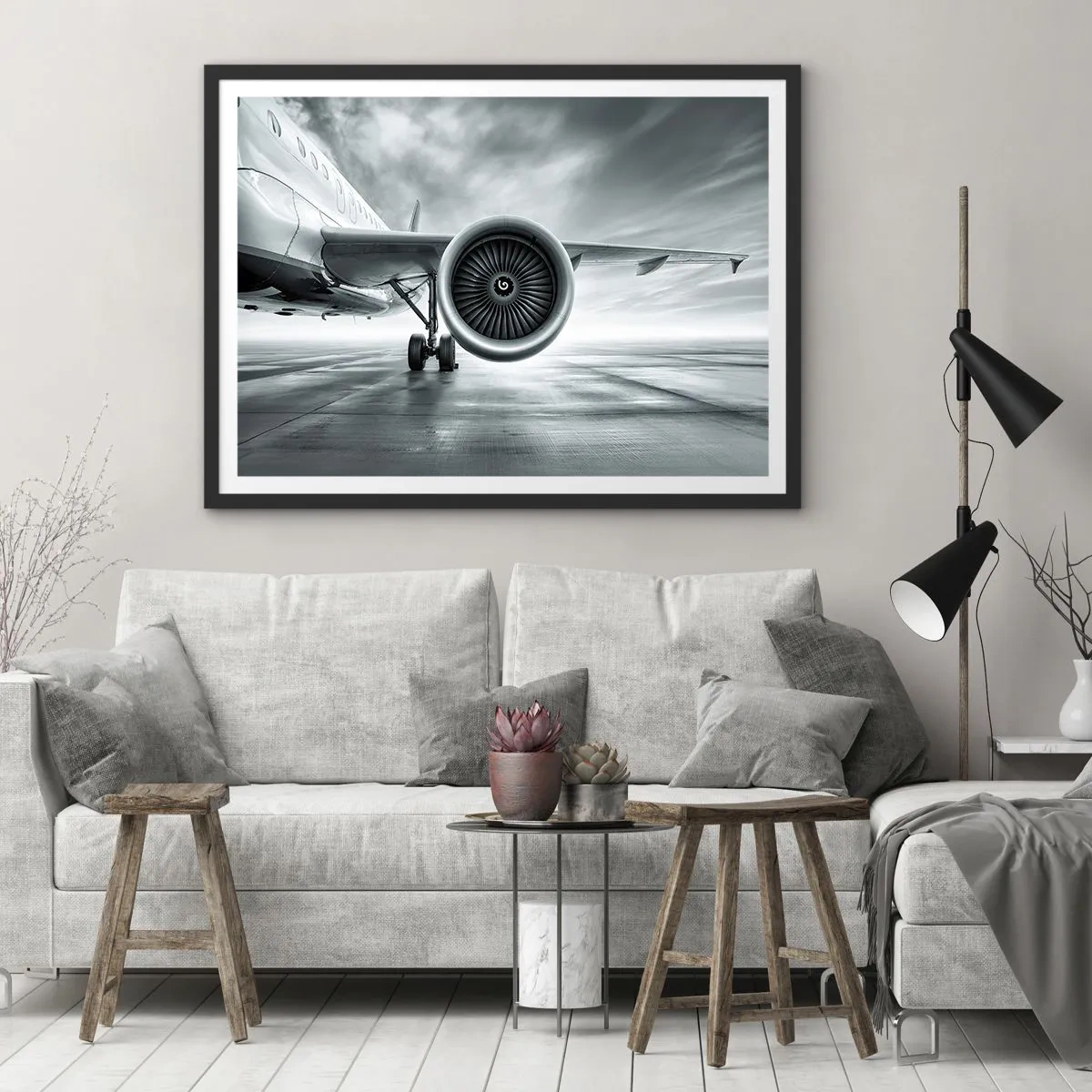 Poster in einem schwarzem Rahmen - Das Düsentriebwerk eines Flugzeugs auf dem Rollfeld - 70x50cm - Die Macht ist da! - Moderne Wanddekoration für Wohnzimmer und Schlafzimmer ARTTOR