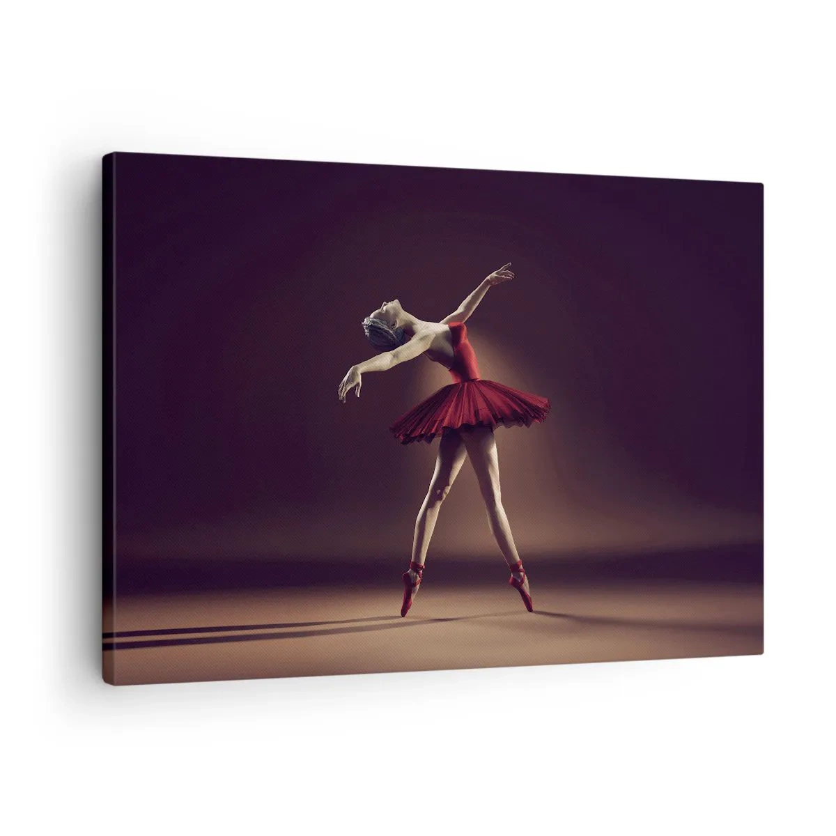 Bild auf Leinwand - Leinwandbild - Eine Balletttänzerin in einem roten Kleid vor dem Hintergrund einer Bühne - 70x50cm - Eine Primaballerina - Moderne Wanddekoration für Wohnzimmer und Schlafzimmer ARTTOR