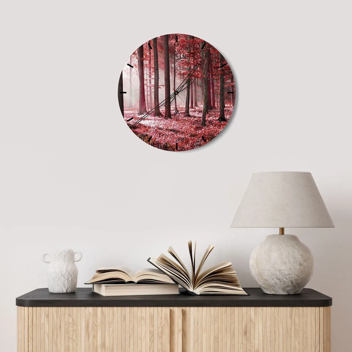 Wanduhr - Glasuhr - Ein malerischer Wald in Rottönen im Morgenlicht - 30x30cm - Rot ist genauso schön - Moderne Wanddekoration für Wohnzimmer, Küche und Schlafzimmer ARTTOR