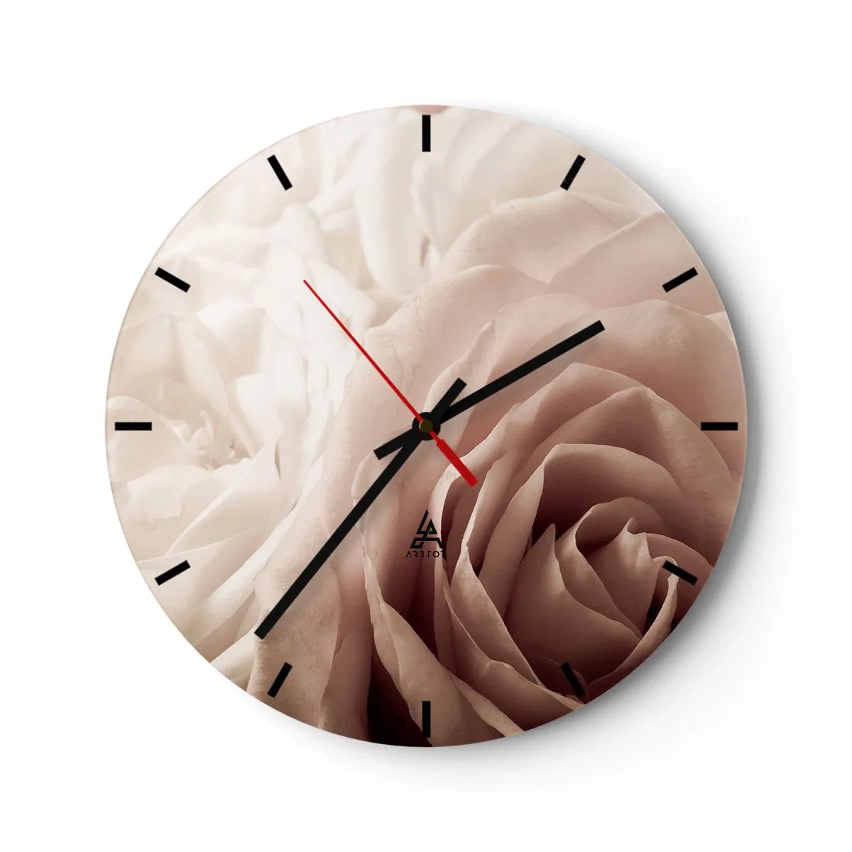 Wanduhr - Glasuhr - Eine Nahaufnahme zarter Rosenblätter in Beige- und Rosatönen. - 30x30cm - Im Herzen der Rose - Moderne Wanddekoration für Wohnzimmer, Küche und Schlafzimmer ARTTOR