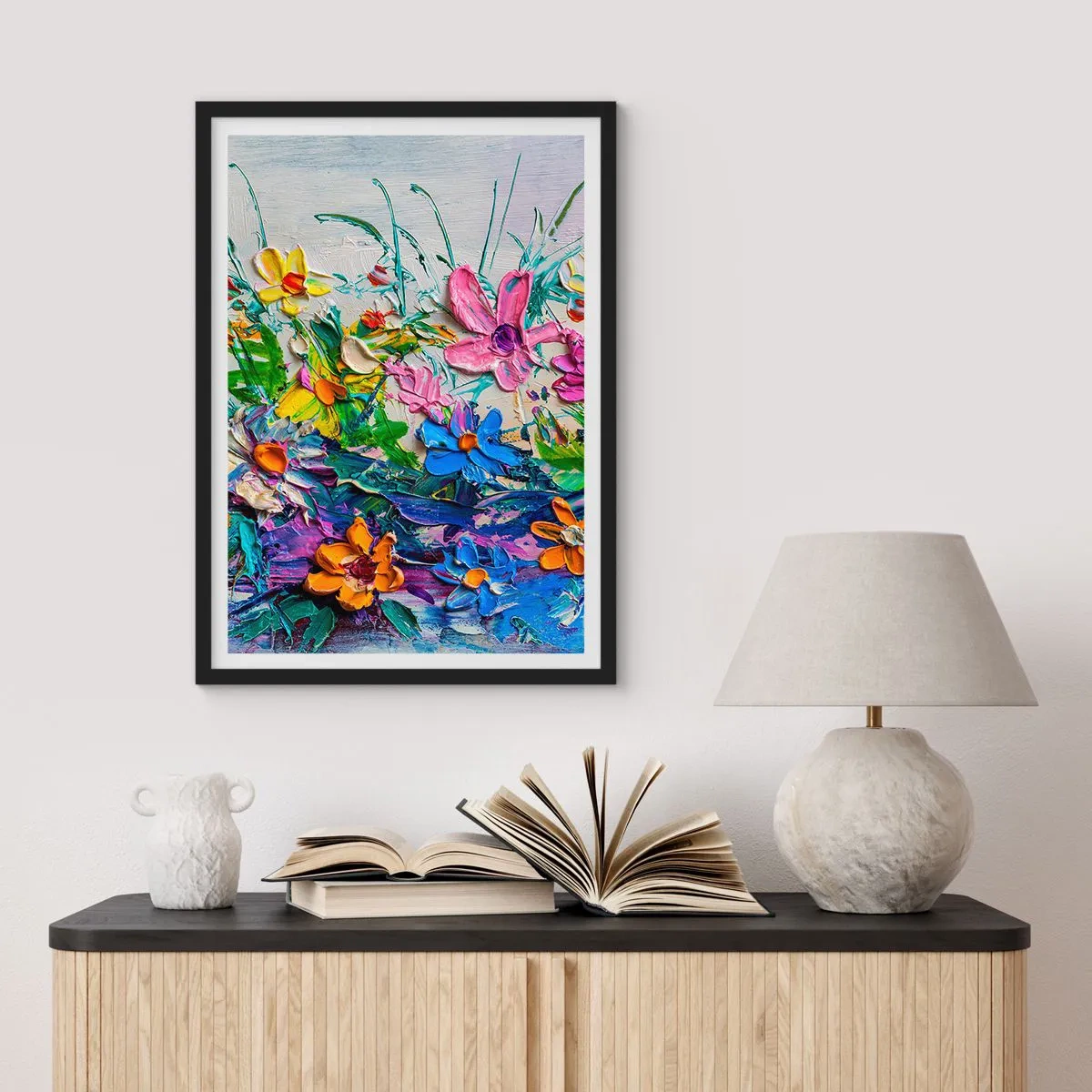 Poster in einem schwarzem Rahmen - Eine florale Komposition mit dichter Textur und lebendigen Farben - 50x70cm - Überhaupt kein Stillleben - Moderne Wanddekoration für Wohnzimmer und Schlafzimmer ARTTOR