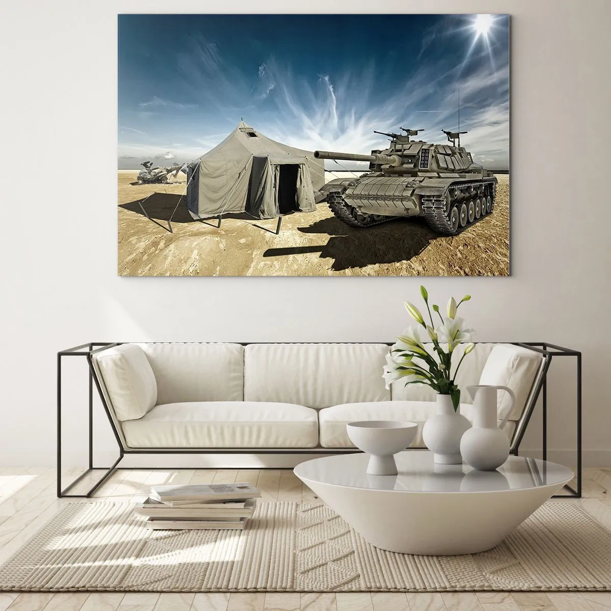 Glasbild - Bild auf glas - Ein Panzer und ein Zelt vor einem Wüstenhintergrund unter blauem Himmel - 70x50cm - Ein militärischer Traum - Moderne Wanddekoration für Wohnzimmer und Schlafzimmer ARTTOR