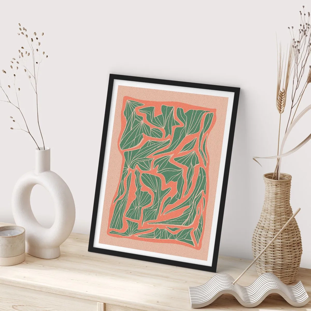Poster in einem schwarzem Rahmen - Abstraktes Blattmuster in Grün- und Terrakottatönen - 50x70cm - Kampf zwischen Korallen und Grün - Moderne Wanddekoration für Wohnzimmer und Schlafzimmer ARTTOR