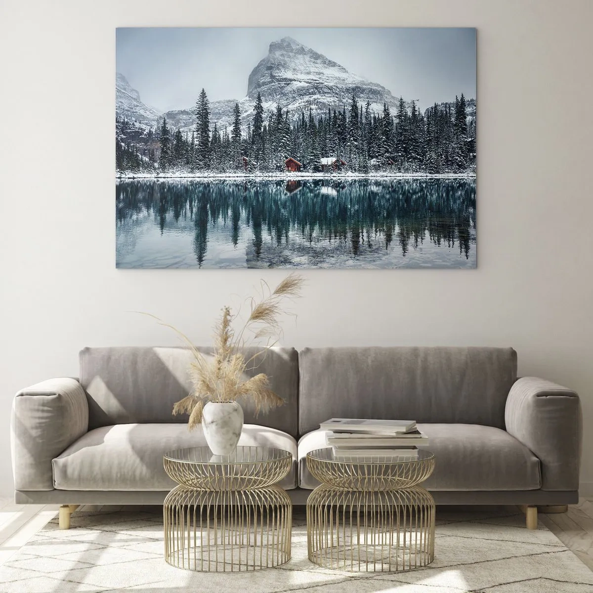 Glasbild - Bild auf glas - Winterlandschaft mit Bergen, Wald und Seehäuschen - 70x50cm - Kanadischer Rückzug - Moderne Wanddekoration für Wohnzimmer und Schlafzimmer ARTTOR