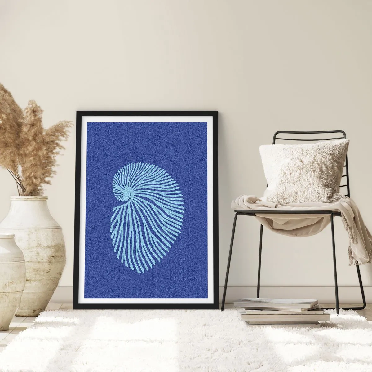Poster in einem schwarzem Rahmen - Stilisierte Muschelgrafiken in spiralförmiger Anordnung - 50x70cm - Geburt der Muschel - Moderne Wanddekoration für Wohnzimmer und Schlafzimmer ARTTOR