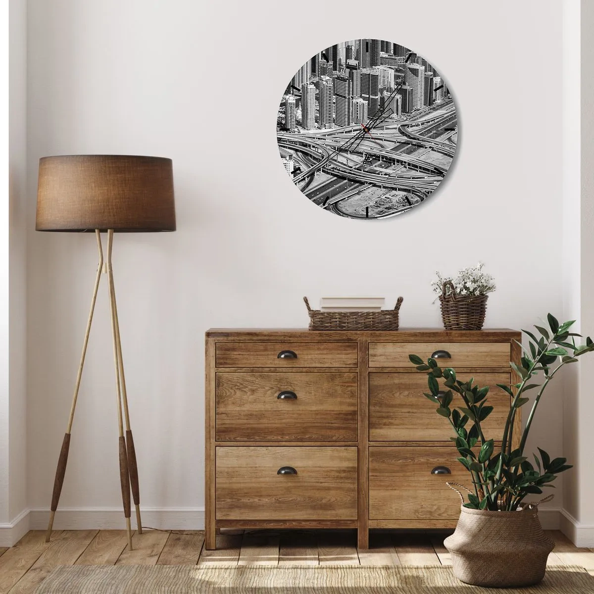 Wanduhr - Glasuhr - Ein Schwarzweißfoto einer Stadt mit einem dichten Autobahnnetz. - 30x30cm - Dubai - die unmögliche Stadt - Moderne Wanddekoration für Wohnzimmer, Küche und Schlafzimmer ARTTOR