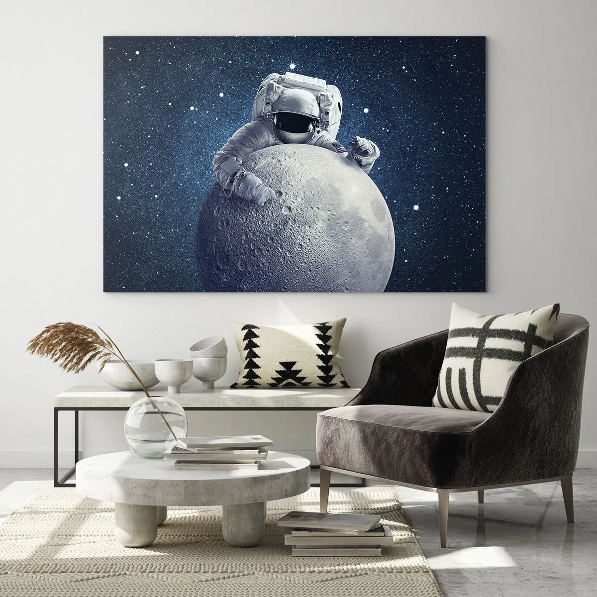 Glasbild - Bild auf glas - Astronaut umarmt den Mond vor einem Sternenhimmel - 70x50cm - Weltraumjoker - Moderne Wanddekoration für Wohnzimmer und Schlafzimmer ARTTOR