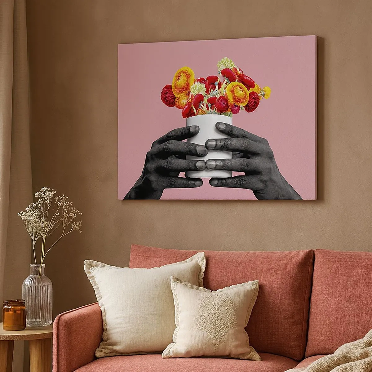 Bild auf Leinwand - Leinwandbild - Hände halten einen Strauß bunter Blumen - 70x50cm - Die Apotheose des Lebens - Moderne Wanddekoration für Wohnzimmer und Schlafzimmer ARTTOR