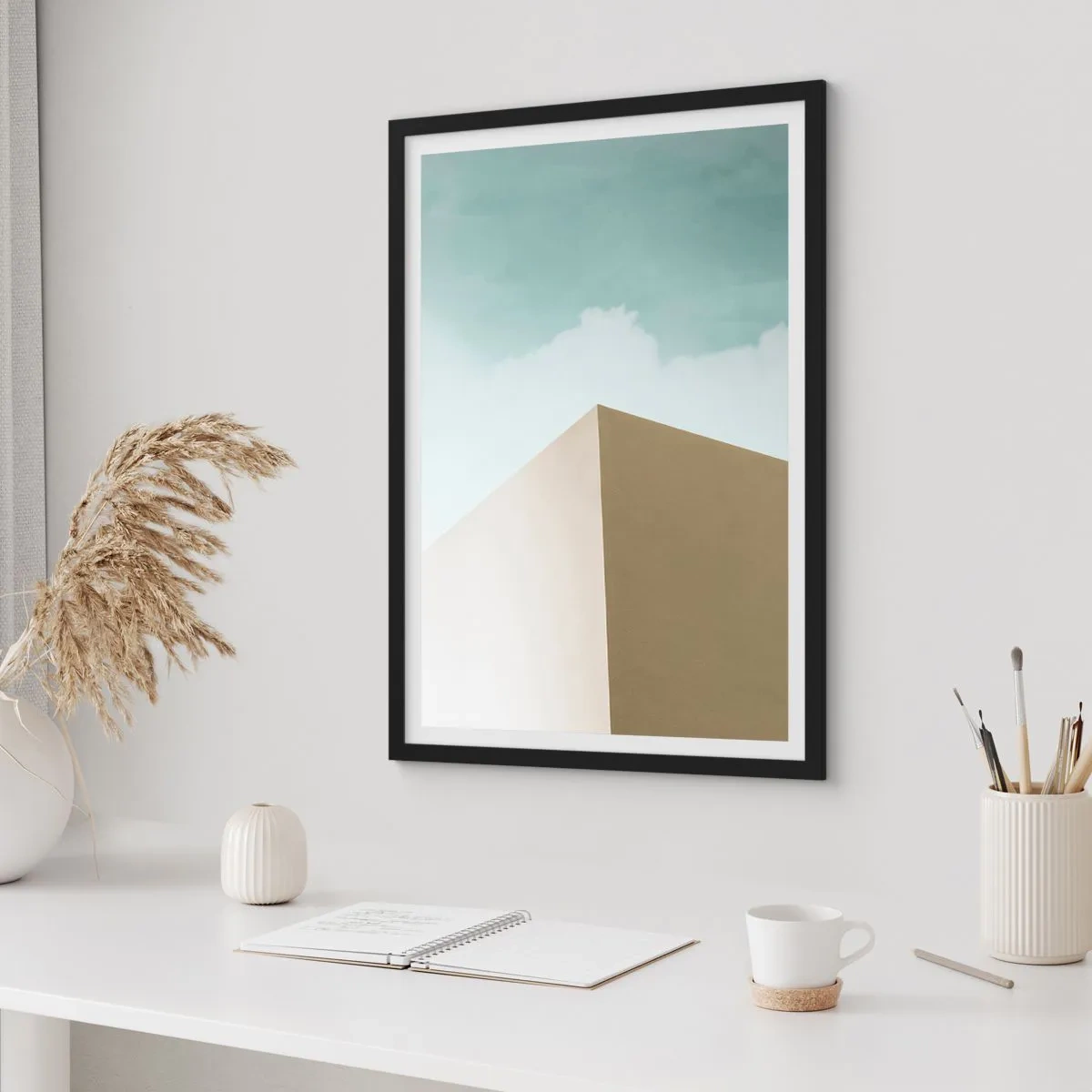 Poster in einem schwarzem Rahmen - Ein minimalistisches Gebäude mit zartem Himmel - 50x70cm - Geometrie des sonnigen Sommers - Moderne Wanddekoration für Wohnzimmer und Schlafzimmer ARTTOR